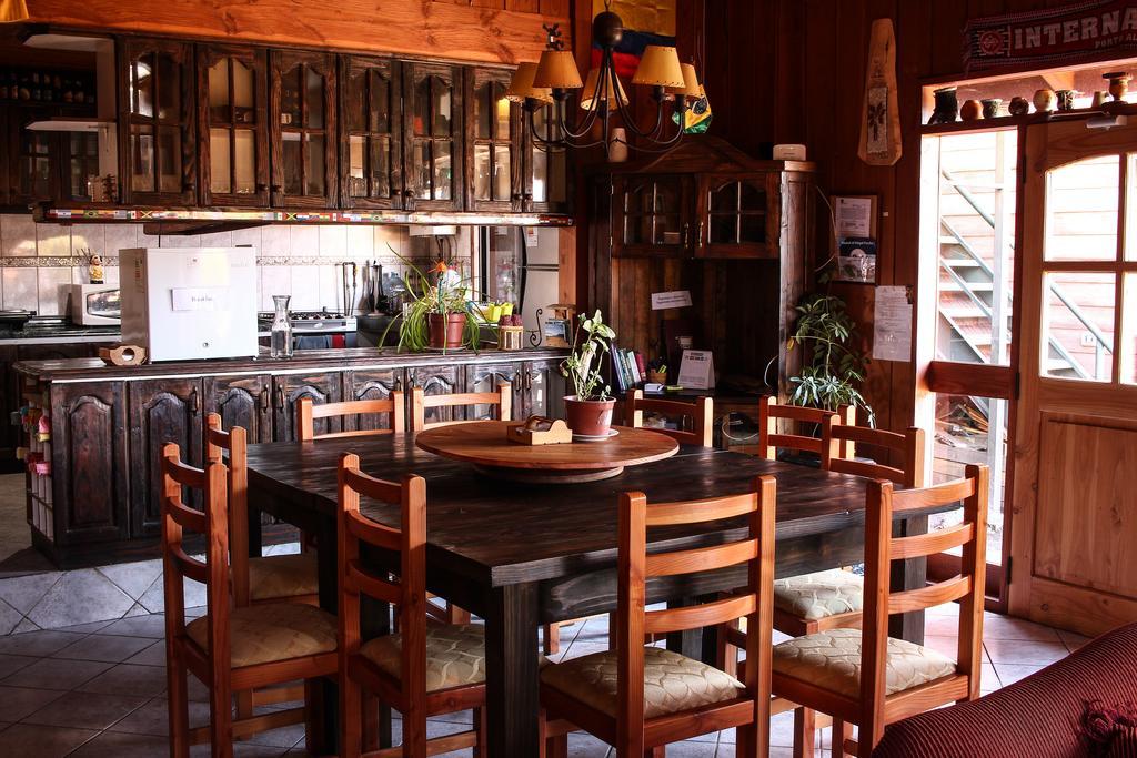 Hostal El Nogal Pucon Exterior photo